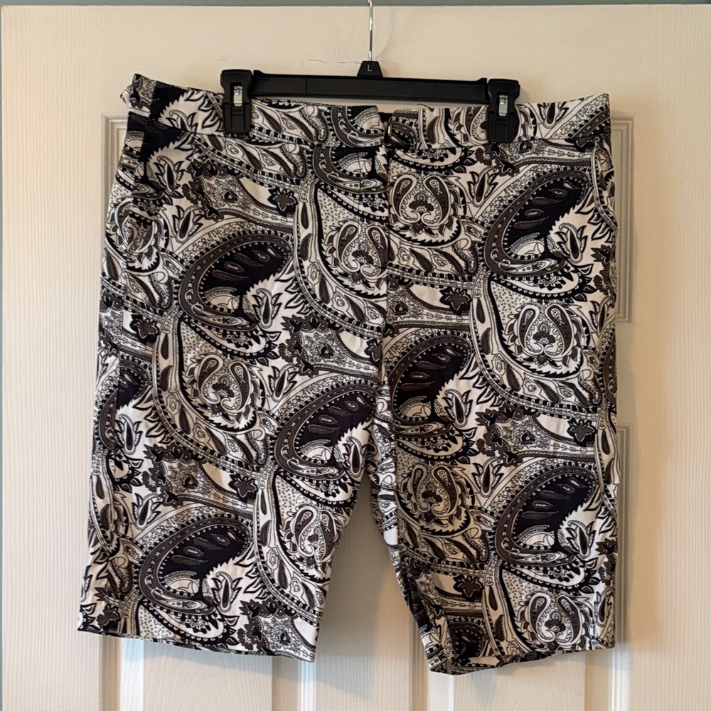 New Directions Black and White Paisley Women's Bermudas